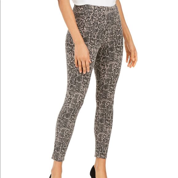 SPANX Pants - NEW SPANX Taupe Snakeskin Tummy Control Leggings Womens Size XS